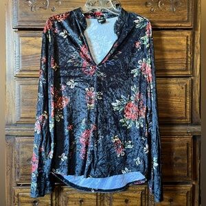 Reclaimed Vintage Navy Floral Crushed Velvet Blouse
